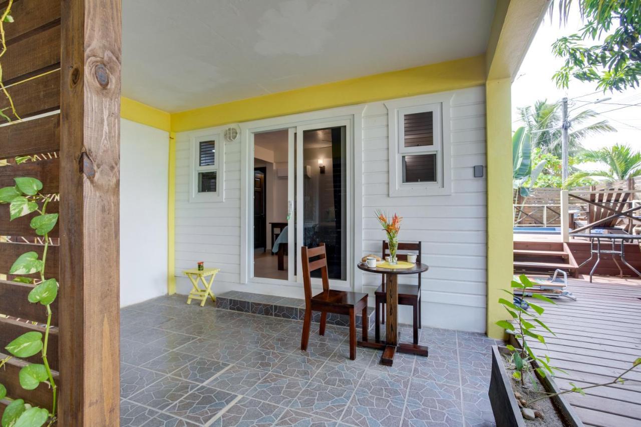 Driftwood Gardens Guesthouse Placencia 외부 사진