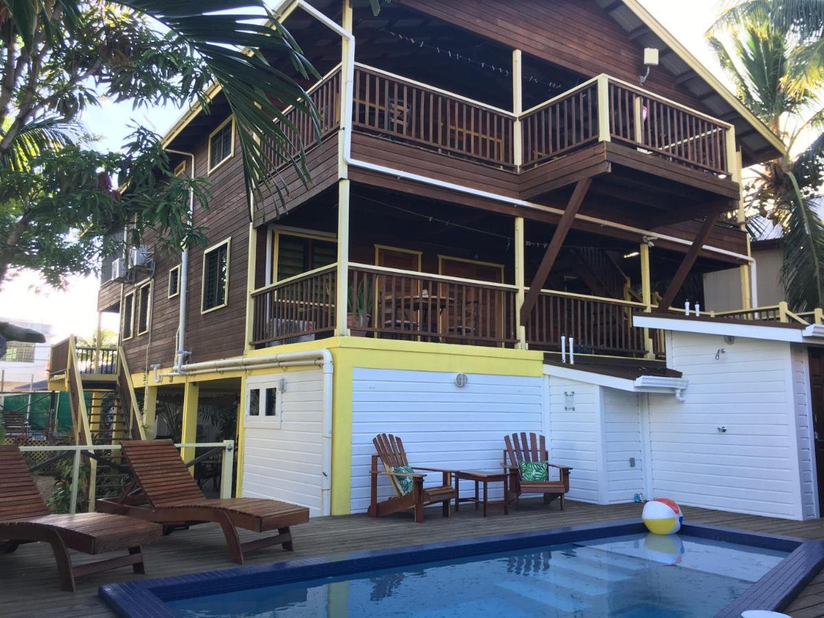 Driftwood Gardens Guesthouse Placencia 외부 사진